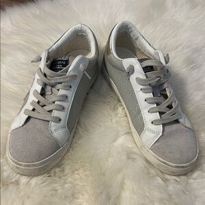 Vintage Havana Gray and White Sneakers